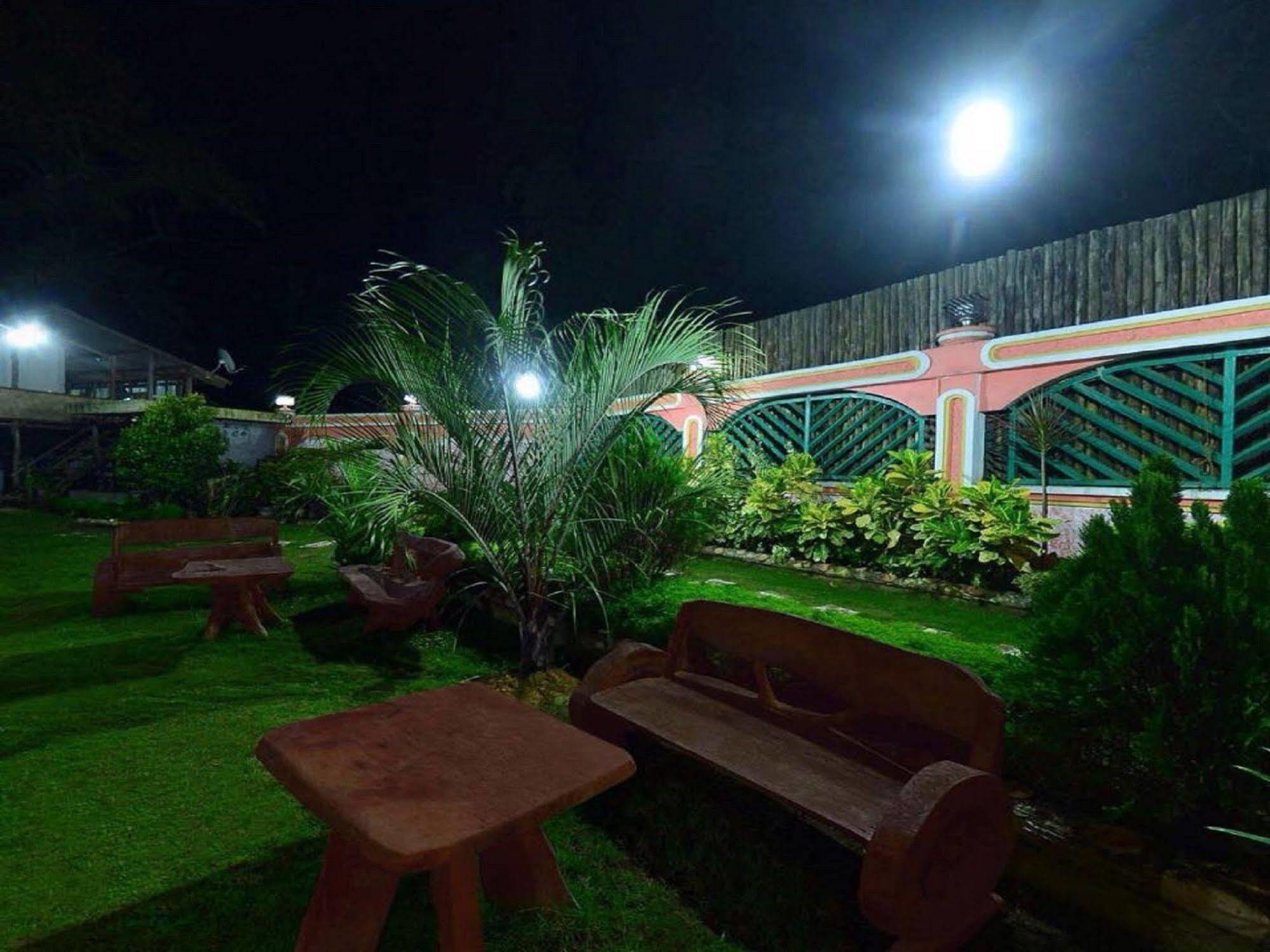 Big Creek Mansion Hotel El Nido Exterior foto